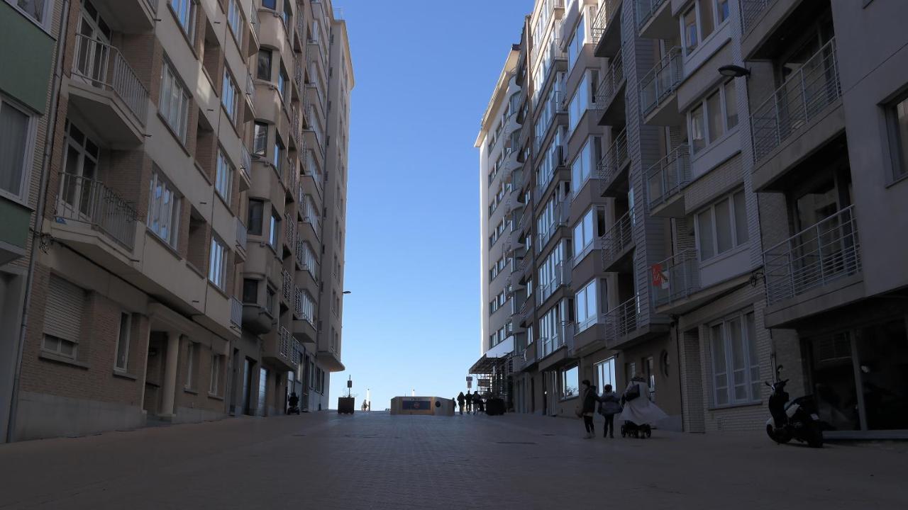 The Rooftop - A Trendy New Apartment With Airconditioning, Large Terrace & Free Parking Oostende Buitenkant foto